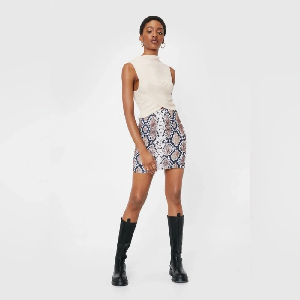 Nasty Gal Hiss Is All You Need Snake Mini Skirt size 2 - NWT